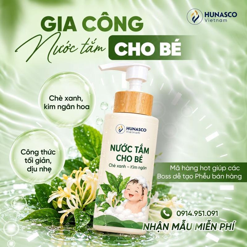 Gia công nước tắm thảo dược cho bé