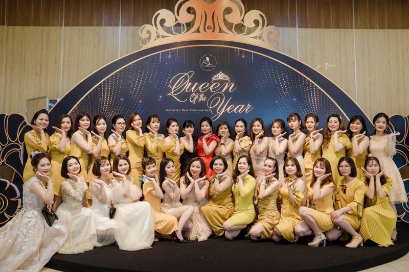 Tiệc tất niên